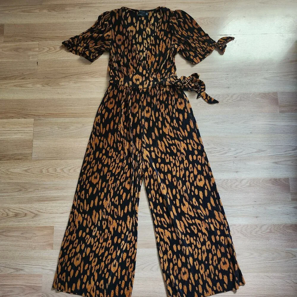 ASOS plisse wwrap jumpsuit in rust animal print - Picture 1 of 5